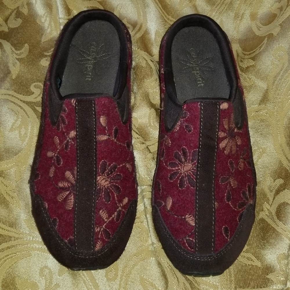 Easy Spirit Wool with Suede Accent Womens Clogs